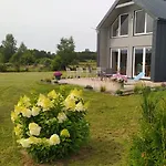 Na Trawie Сasa de vacaciones Zitzmin
